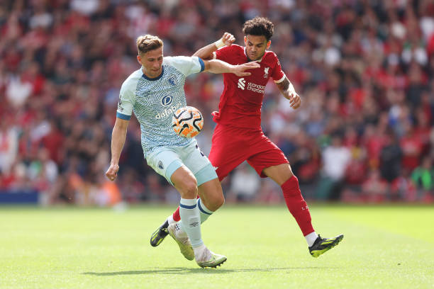 表现起伏不 表现起伏不