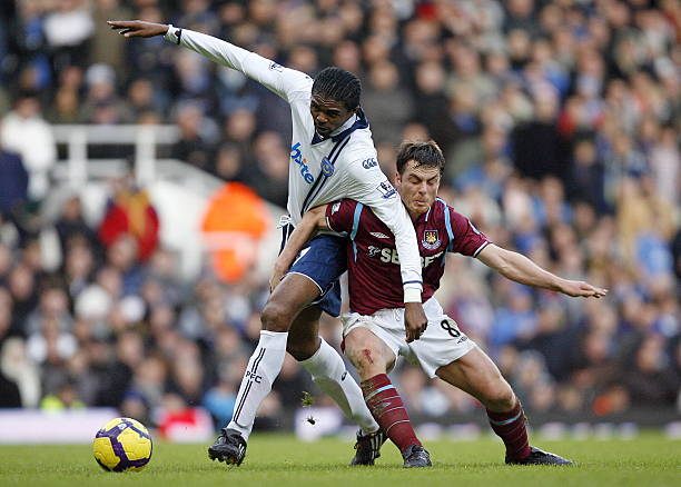 丁达成拉泽 丁达成拉泽